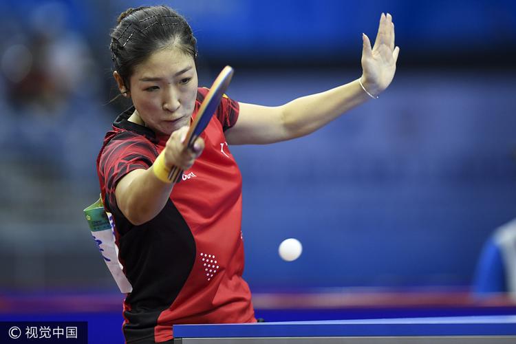 kiểu tóc ngắn nữ